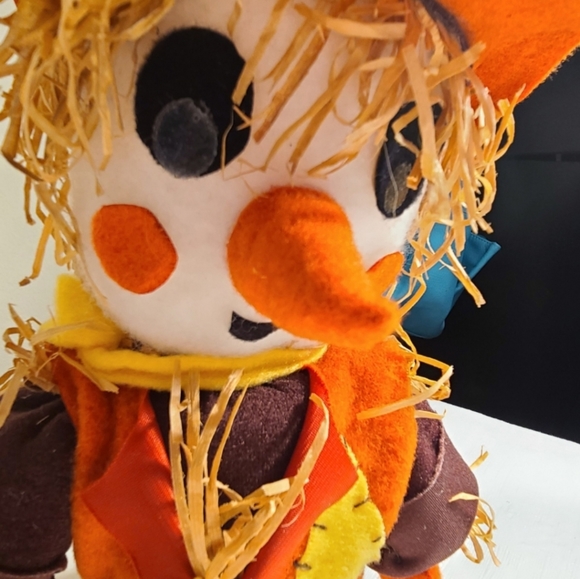 Vintage Handmade Scarecrow and Pumpkin Fall Halloween Decoration - Picture 7 of 8